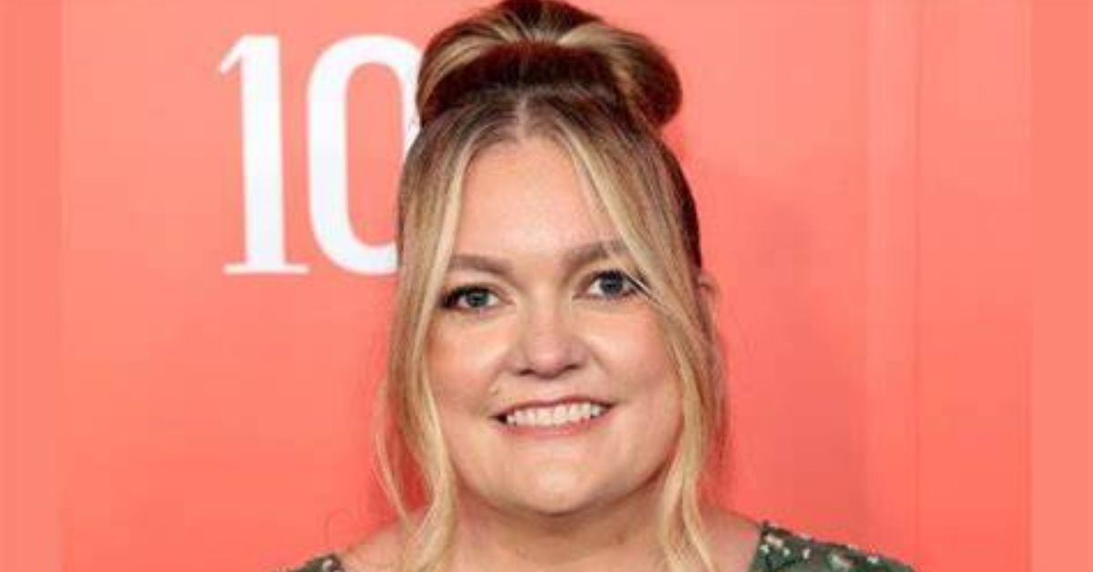 Colleen Hoover Net Worth 2024: Biography, Career, Books & Life Story